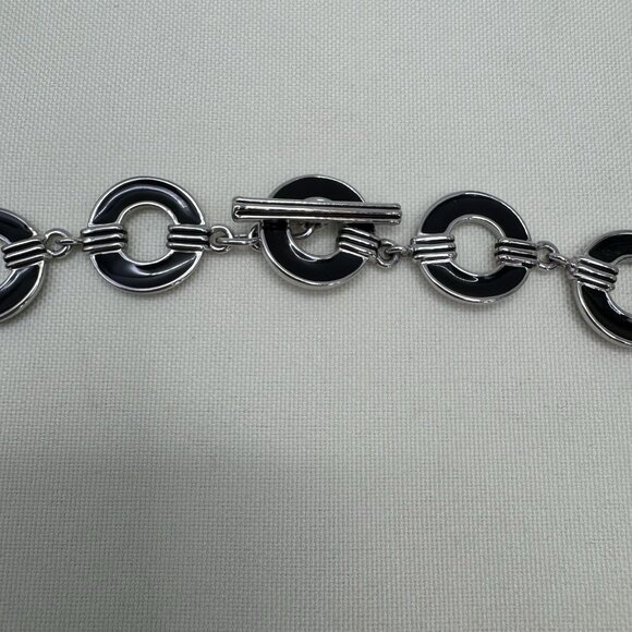 Ralph Lauren Silvertone Black Enamel Circle Ribbed Connecter 18" Toggle Necklace - Picture 3 of 8